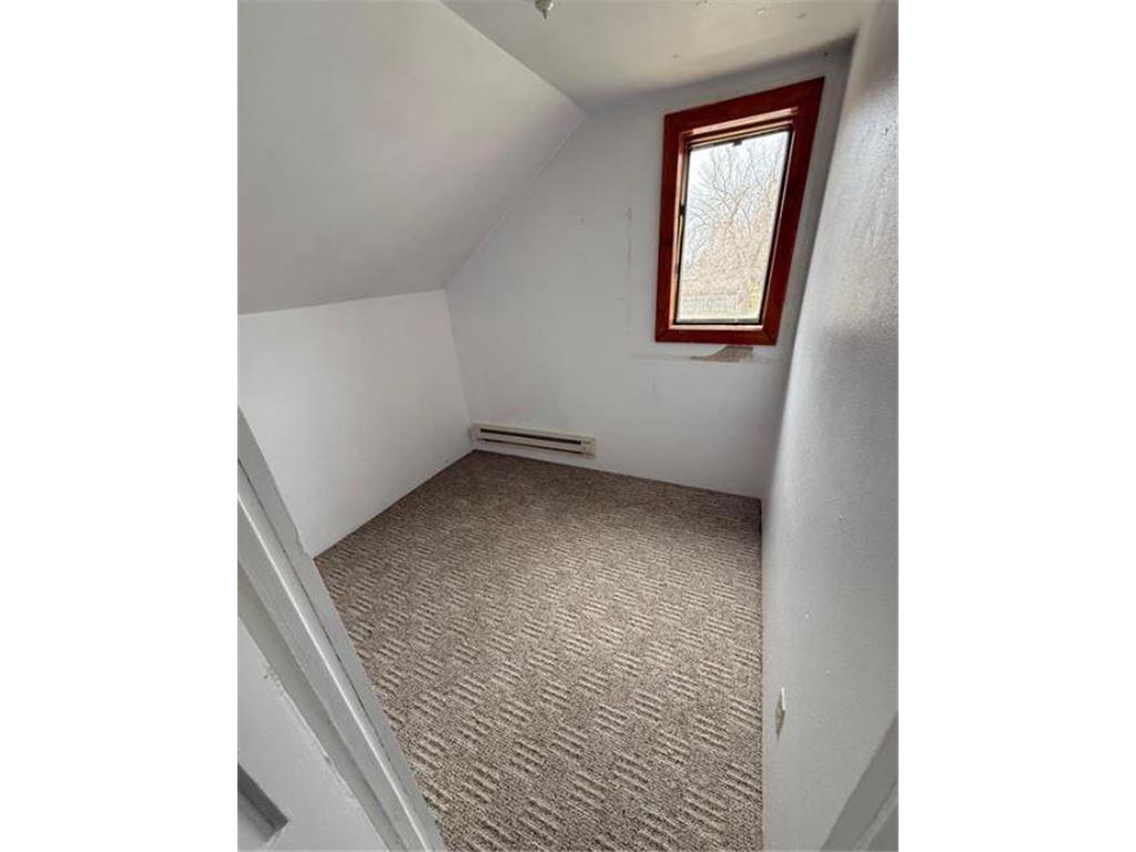 308 W 3rd Street Argyle MN 56713 7069901 image9