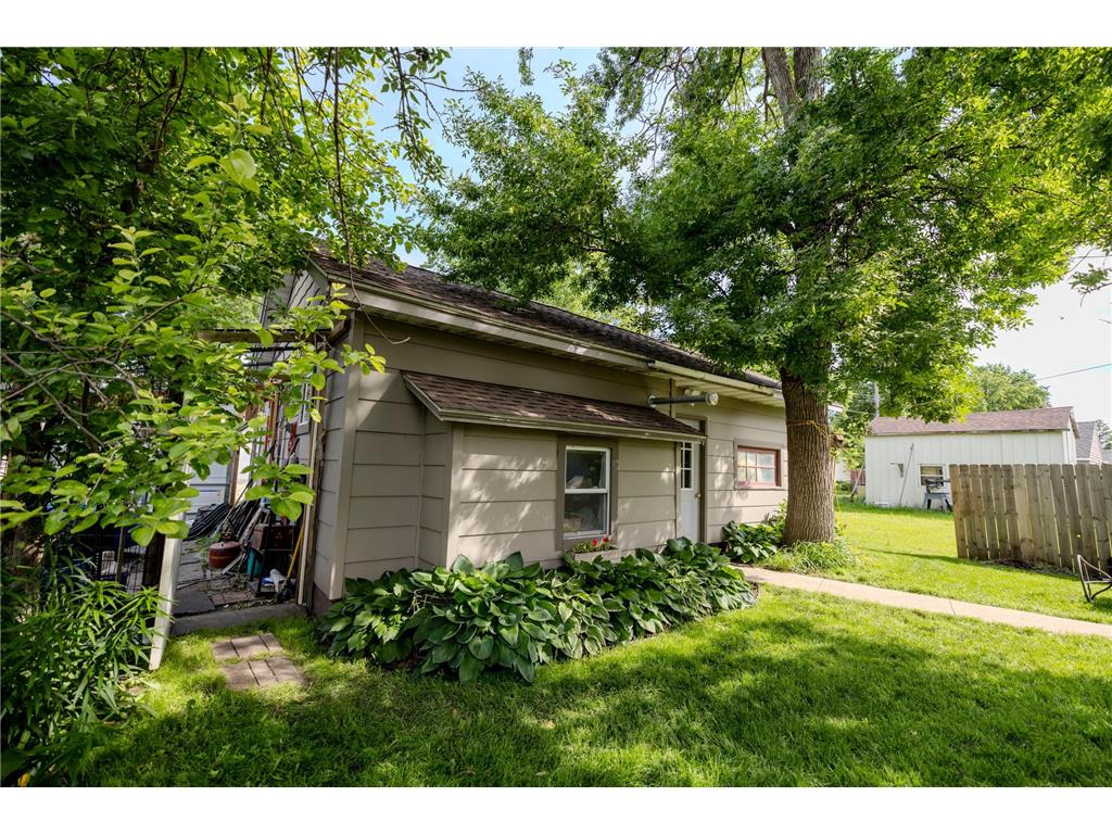 308 W 9th Street Morris MN 56267 7093994 image14
