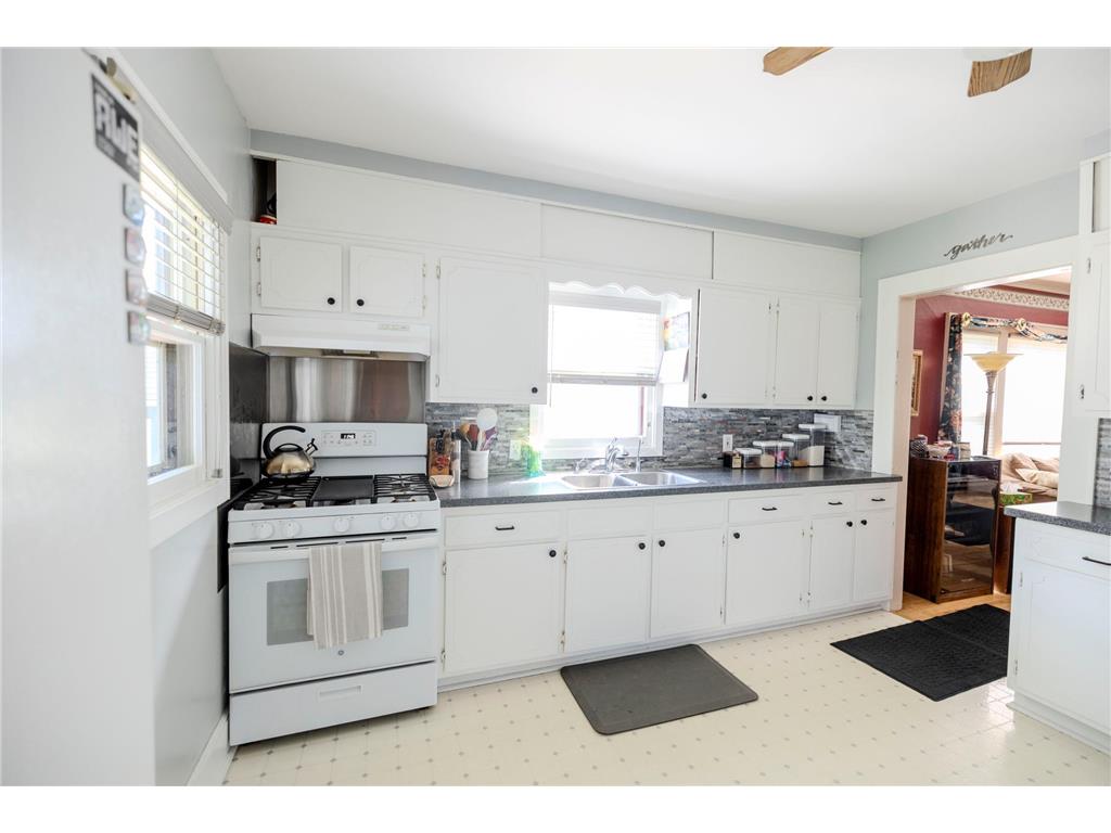 308 W 9th Street Morris MN 56267 7093994 image26