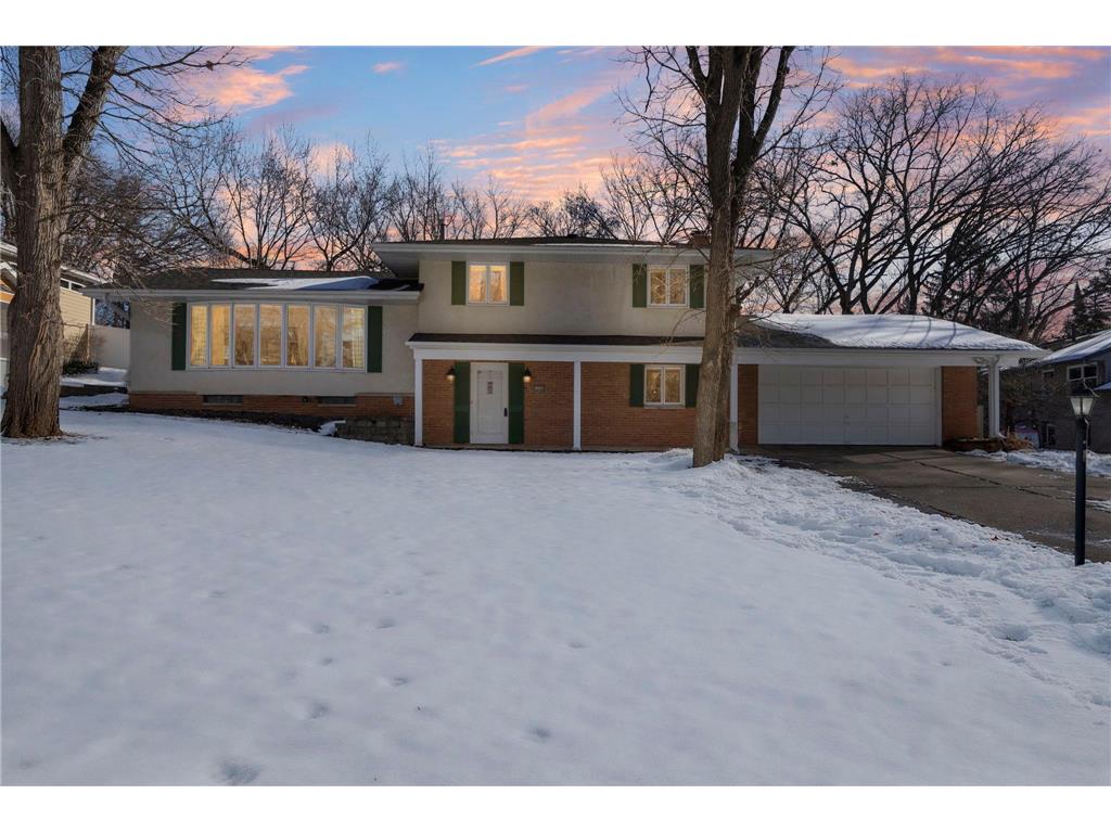 3080 Oxford Street N Roseville MN 55113 7005393 image1