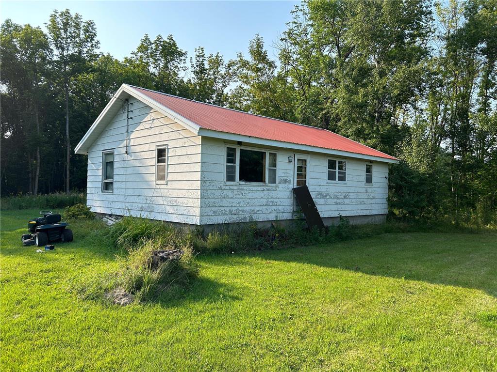 30805 570th Avenue Warroad MN 56763 - Warroad River - West Branch 6420528 image1