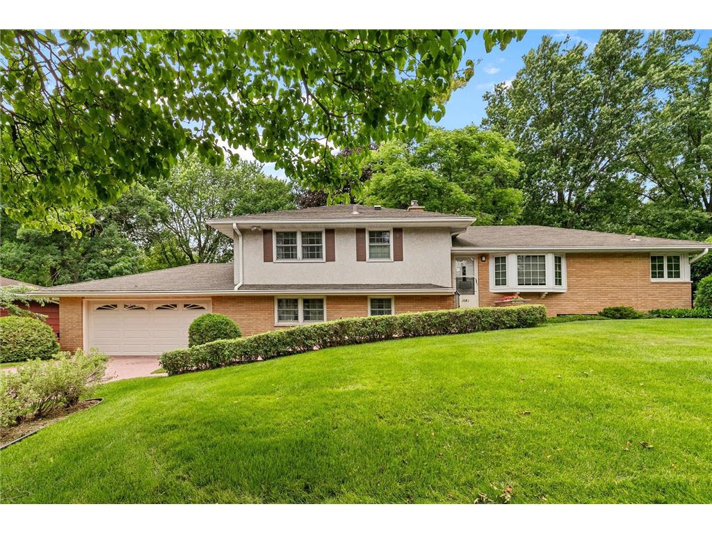 3081 Chatsworth Street N Roseville MN 55113 7027086 image1