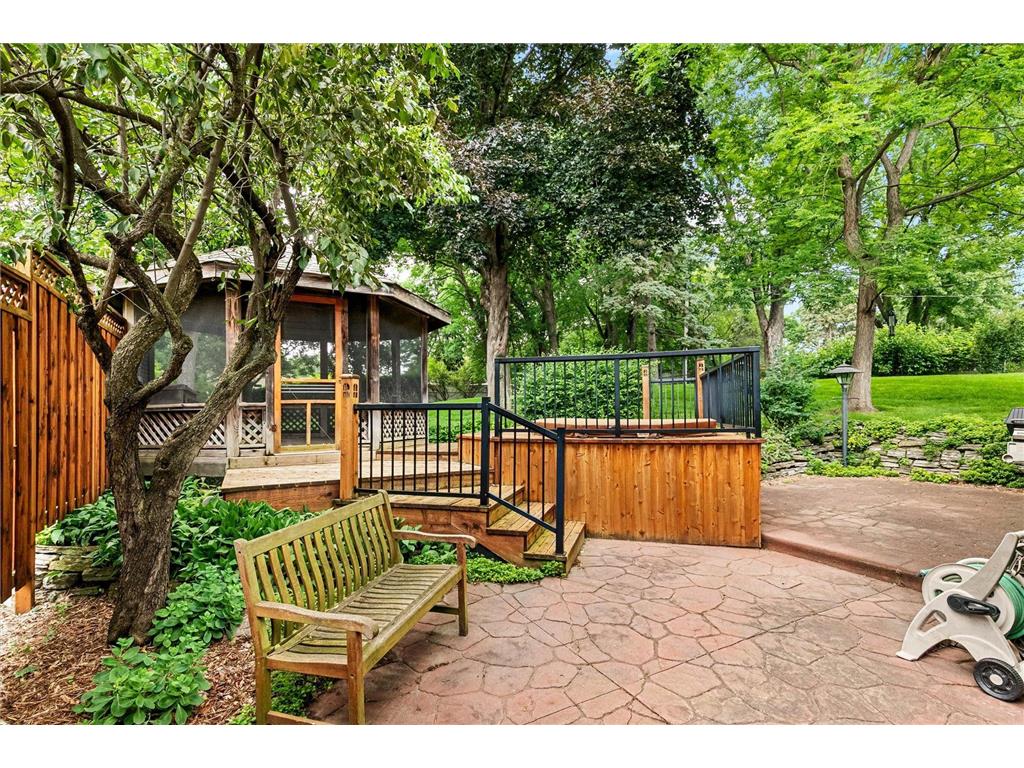3081 Chatsworth Street N Roseville MN 55113 7027086 image33