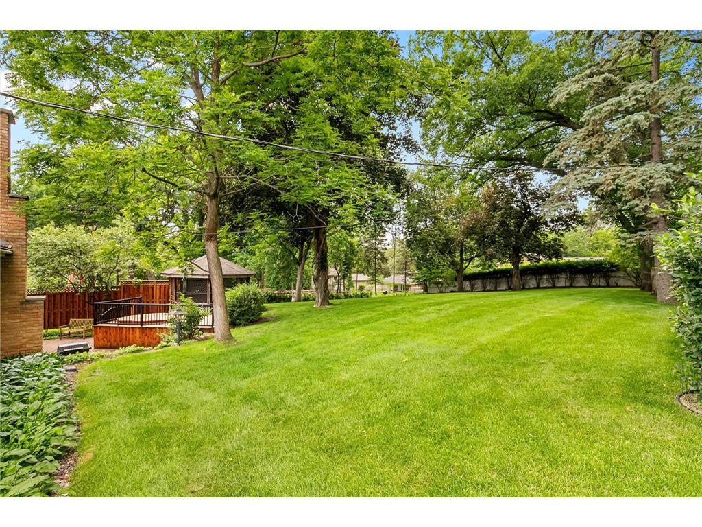 3081 Chatsworth Street N Roseville MN 55113 7027086 image36