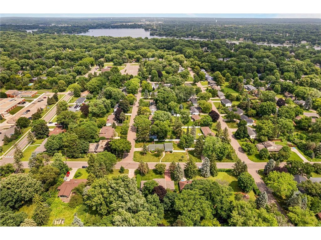 3081 Chatsworth Street N Roseville MN 55113 7027086 image43