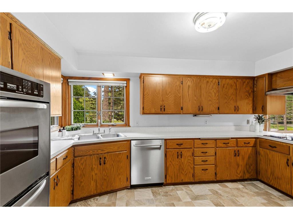 3081 Chatsworth Street N Roseville MN 55113 7027086 image6