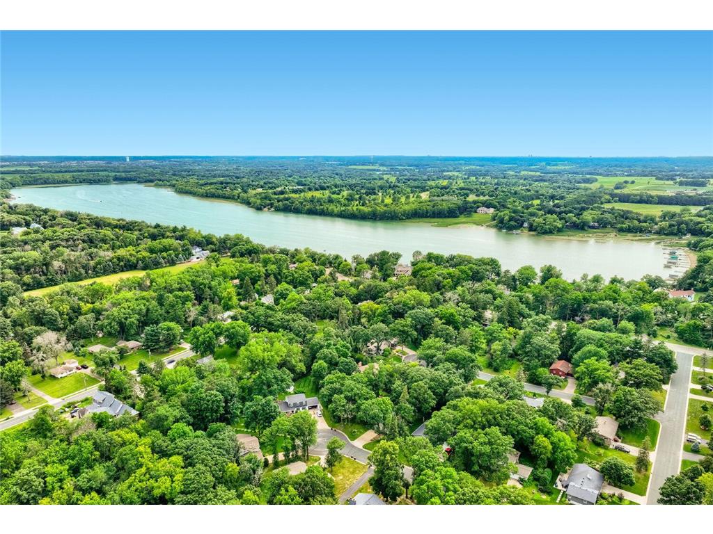3081 Laverne Court N Lake Elmo MN 55042 7101358 image1