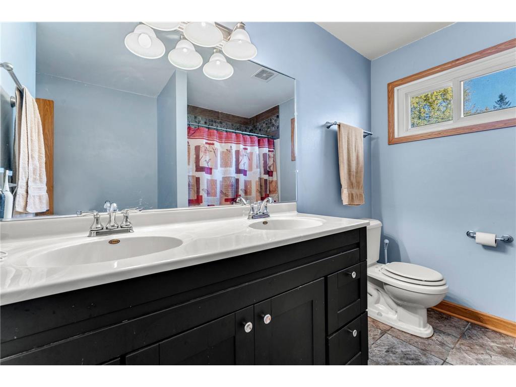 30825 Belair Drive Lindstrom MN 55045 6800618 image18