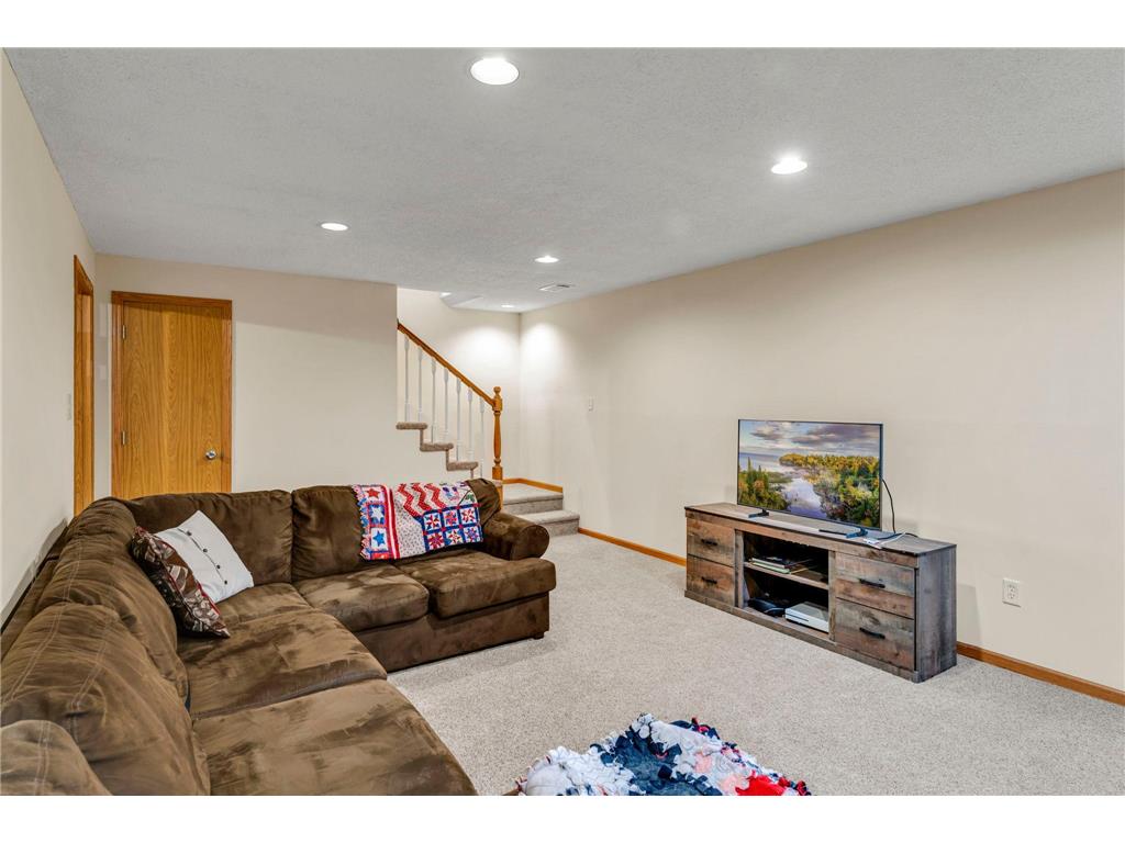 30825 Belair Drive Lindstrom MN 55045 6800618 image19