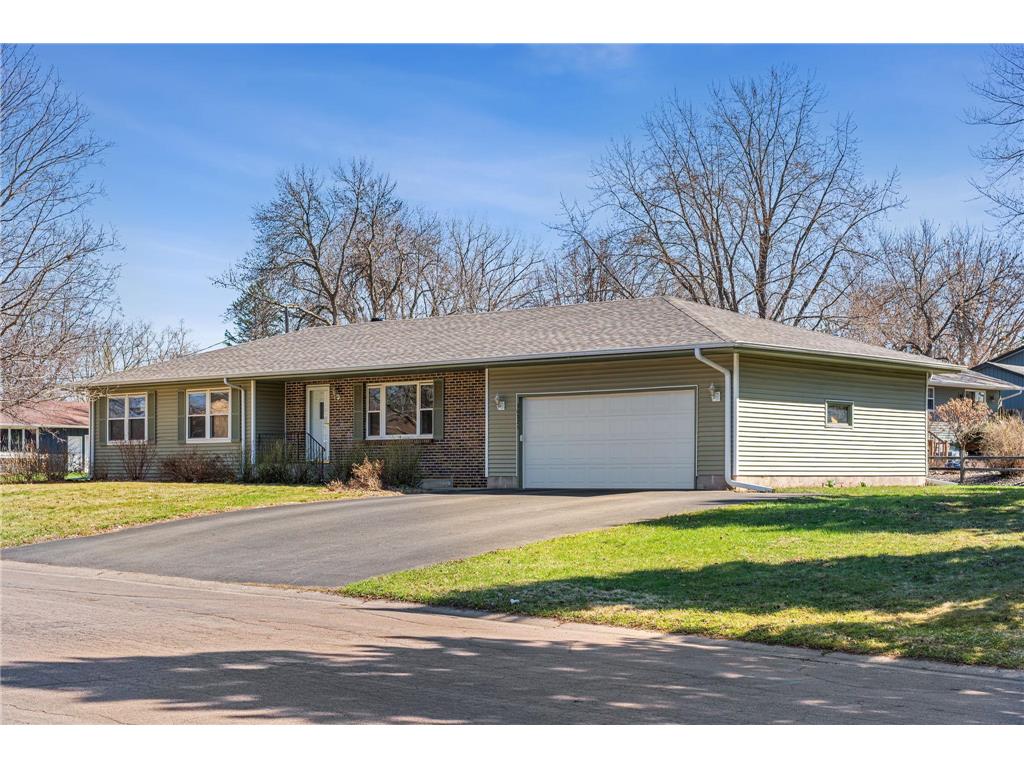 30825 Belair Drive Lindstrom MN 55045 7057150 image1
