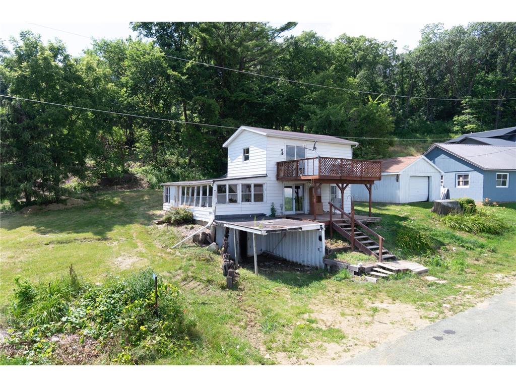 30825 Dickson Road Dresbach Twp MN 55947 6569858 image1