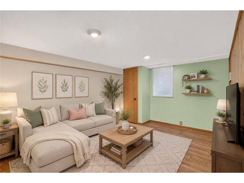 3083 Wilder Street N Roseville MN 55113 7104191 image10