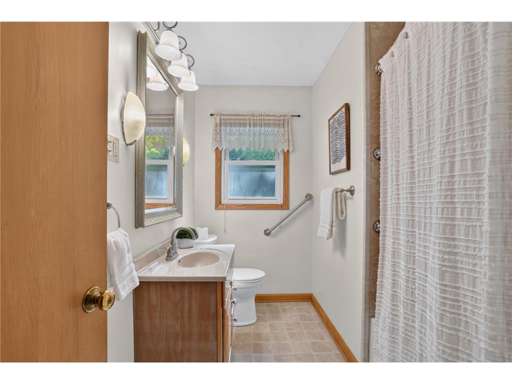 3083 Wilder Street N Roseville MN 55113 7104191 image9