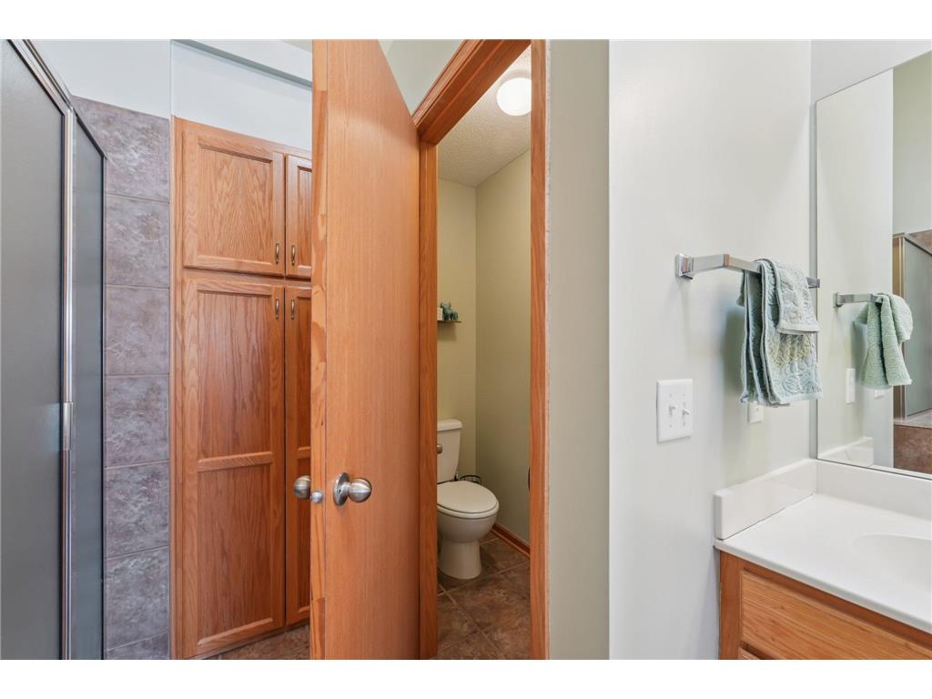 3084 Chisholm Court N Maplewood MN 55109 7012966 image20