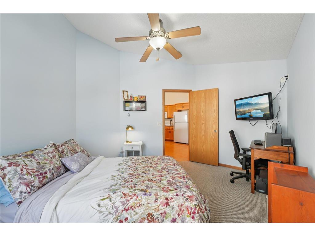 3084 Chisholm Court N Maplewood MN 55109 7012966 image22