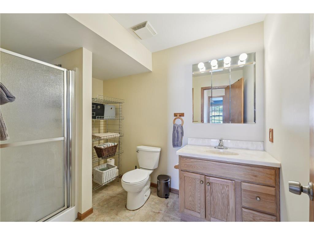 3084 Chisholm Court N Maplewood MN 55109 7012966 image33