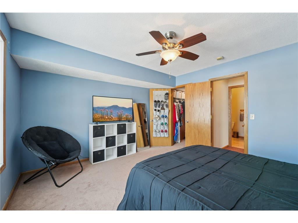 3084 Chisholm Court N Maplewood MN 55109 7012966 image36