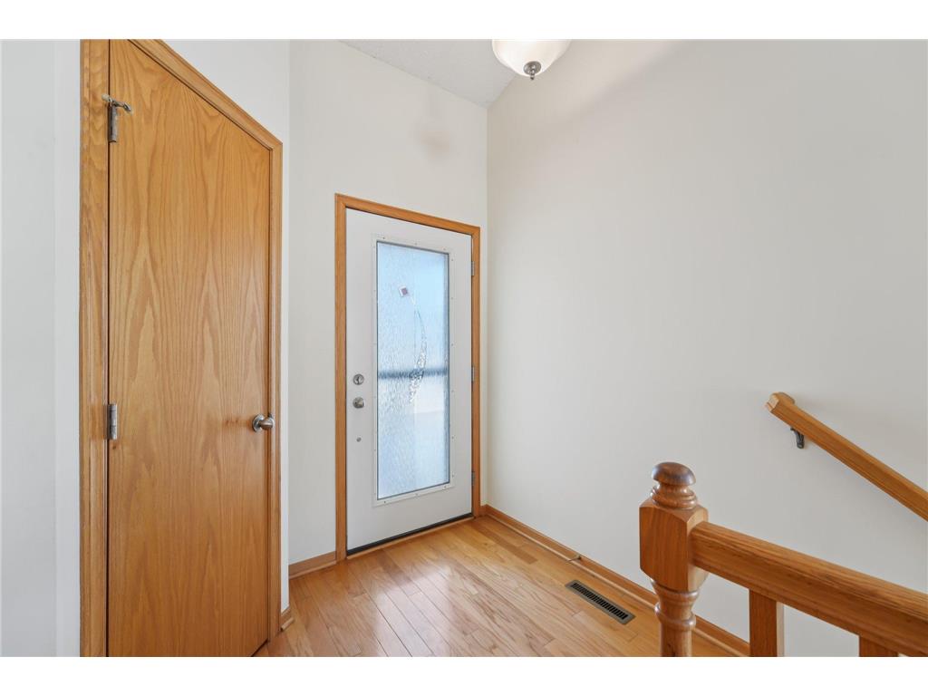 3084 Chisholm Court N Maplewood MN 55109 7012966 image4