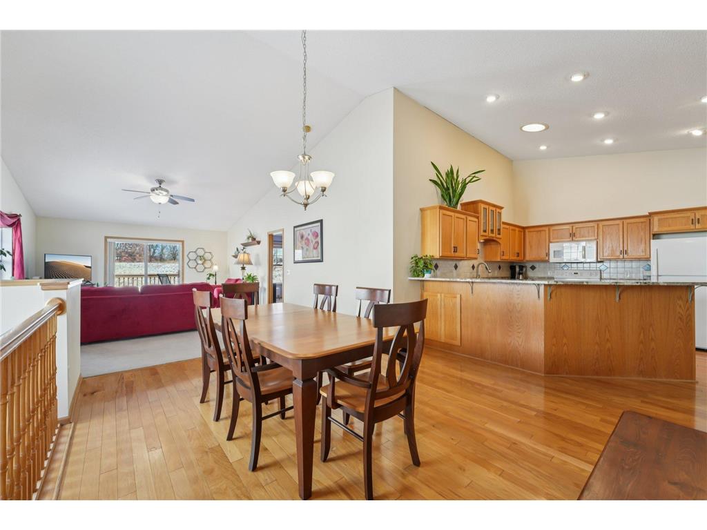 3084 Chisholm Court N Maplewood MN 55109 7012966 image6