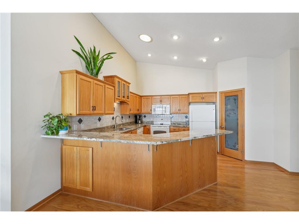 3084 Chisholm Court N Maplewood MN 55109 7012966 image9