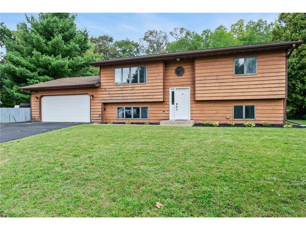 308A 235th Street Osceola WI 54020 6592643 image1