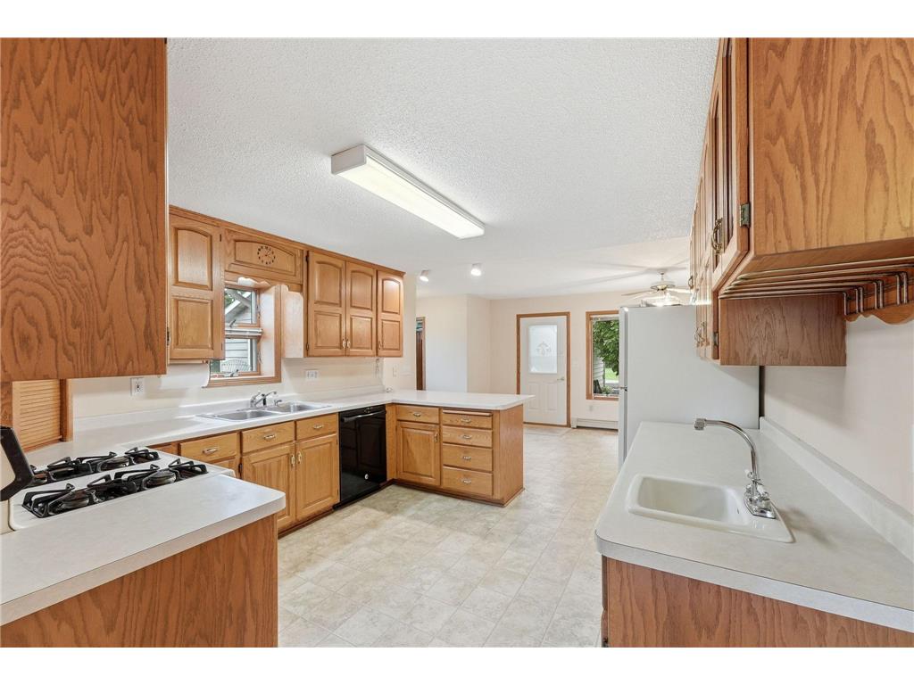 309 5th Avenue SE Melrose MN 56352 7096943 image6
