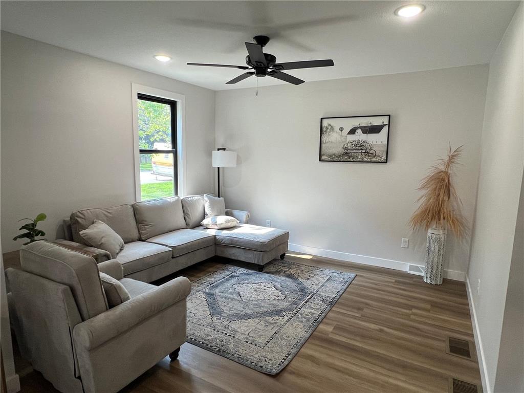 309 Central Avenue S Geneva MN 56035 7021961 image9