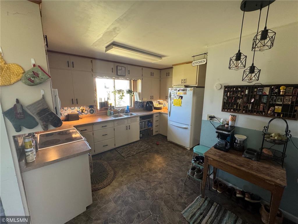 309 E Highway 210 Mcgregor MN 55760 7065602 image18