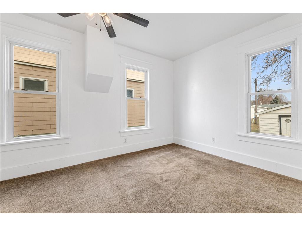 309 E Lincoln Street Caledonia MN 55921 7028758 image11