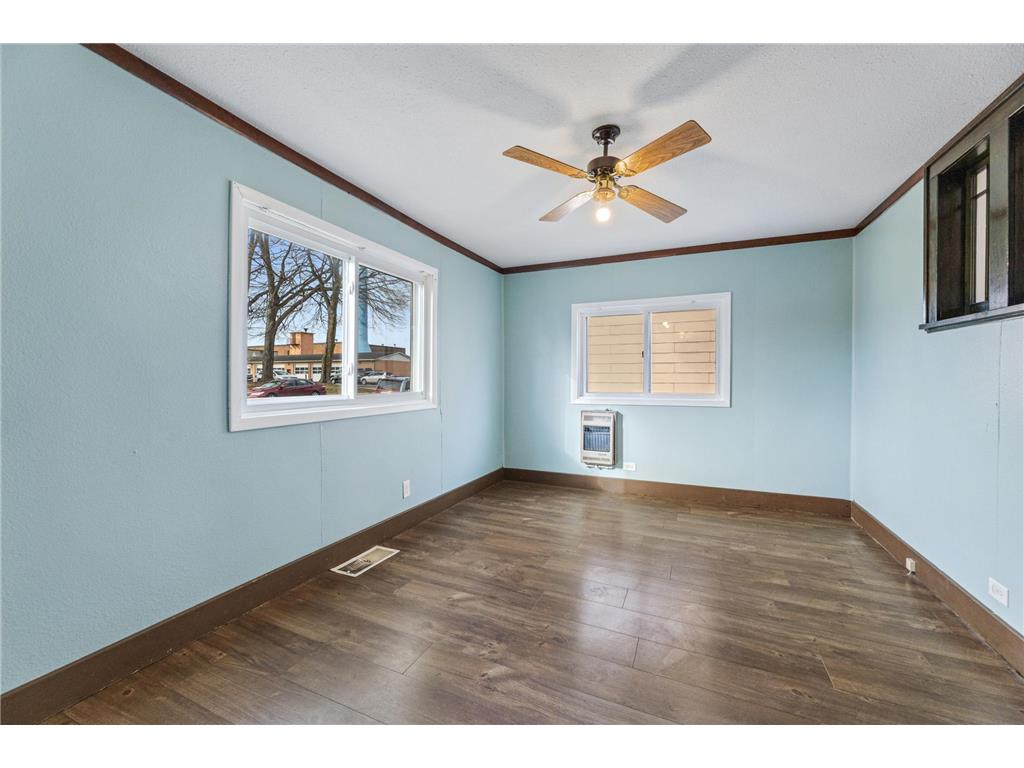 309 E Lincoln Street Caledonia MN 55921 7028758 image4