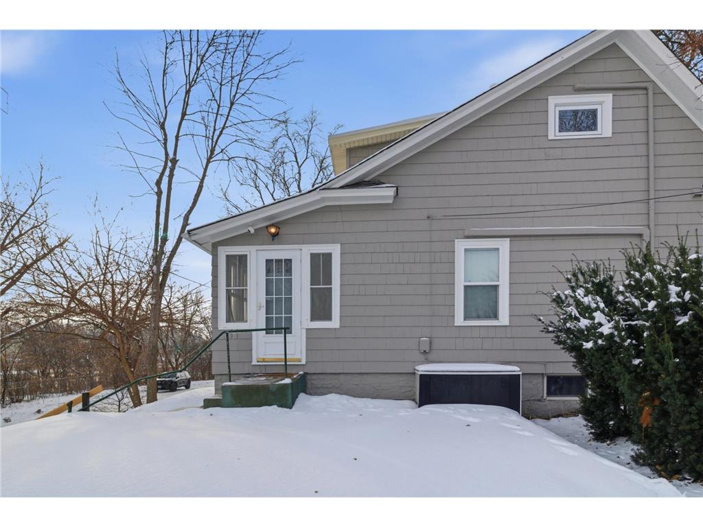 309 Etna Street Saint Paul MN 55106 7006220 image3