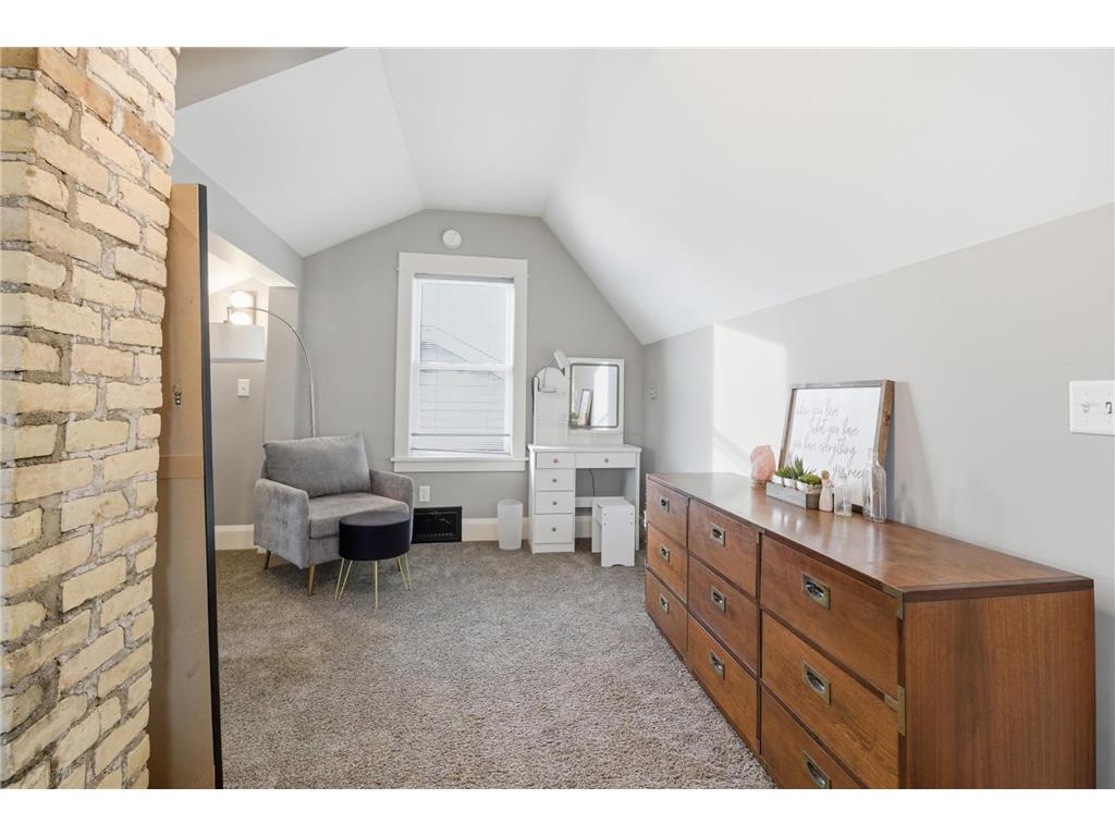 309 Etna Street Saint Paul MN 55106 7076655 image17