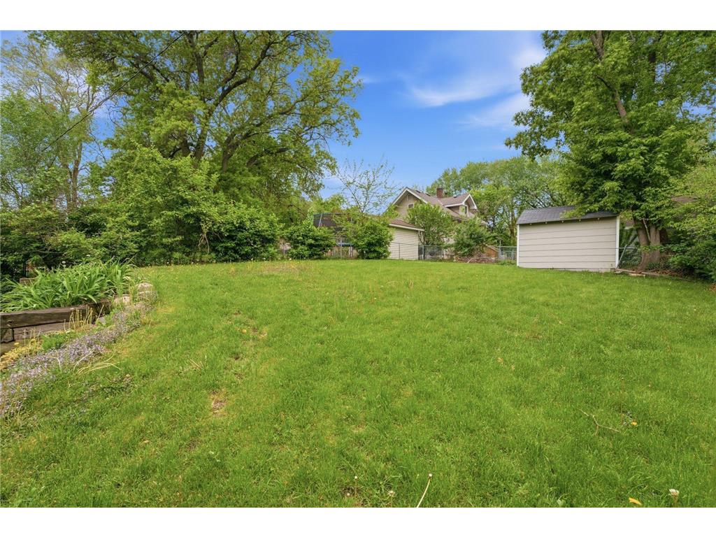 309 Etna Street Saint Paul MN 55106 7076655 image25