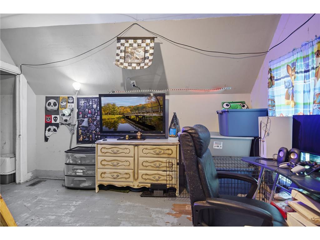 309 Grove Street Lyle MN 55953 7006230 image21