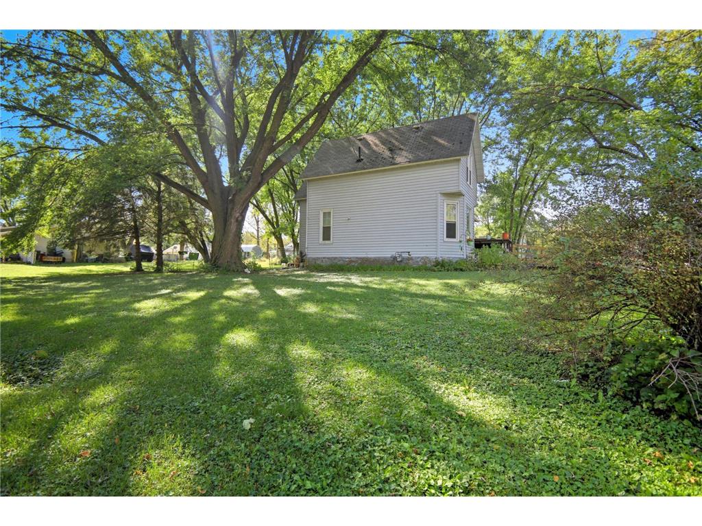 309 Grove Street Lyle MN 55953 7006230 image25