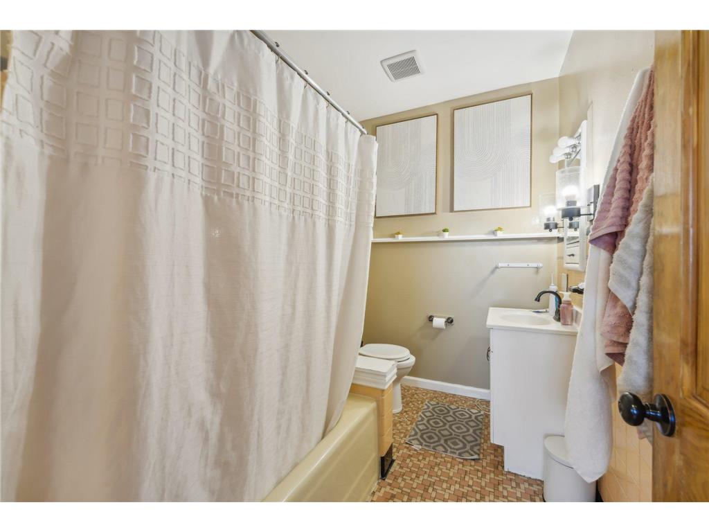 309 Harrison Avenue Saint Paul MN 55102 6603447 image12