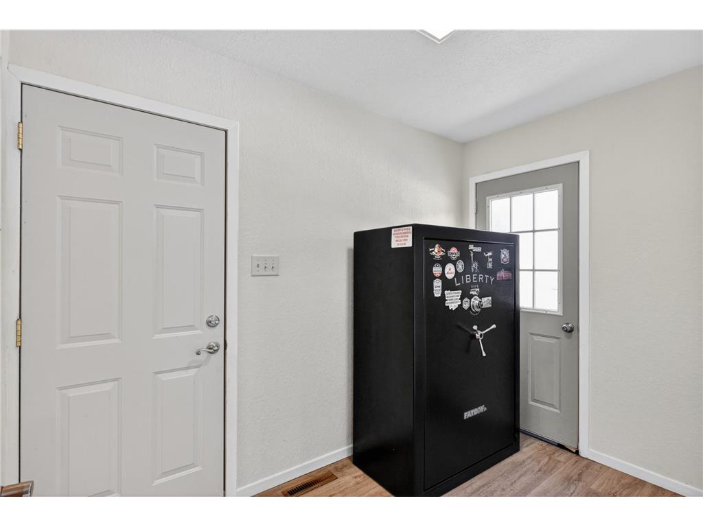 309 Iowa Avenue Hoffman MN 56339 7081534 image11