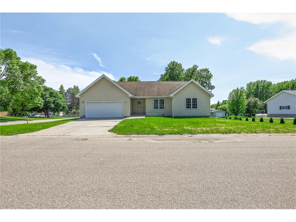 309 Iowa Avenue Hoffman MN 56339 7081534 image33