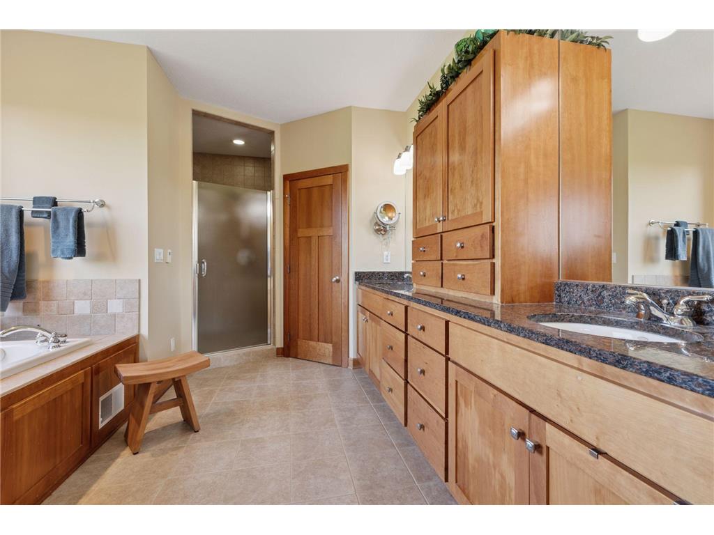 309 Lindsay Road Hudson WI 54016 6713890 image36