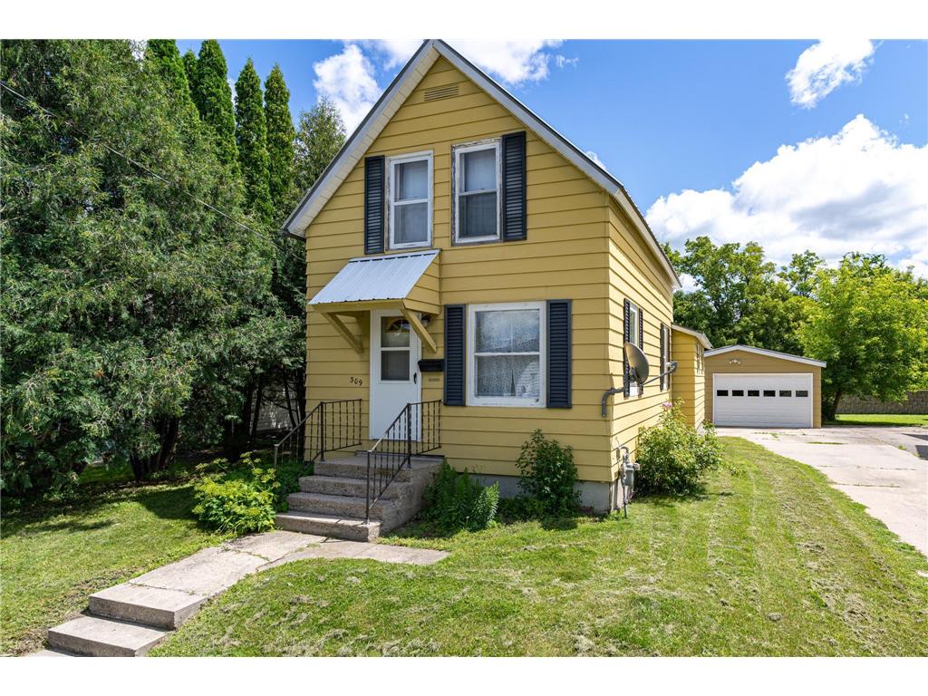 309 Maple Street Crookston MN 56716 6562528 image1