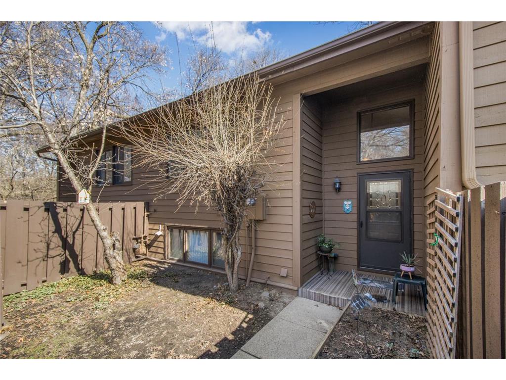 309 W Eagle Lake Drive Maple Grove MN 55369 - Eagle 6347569 image1