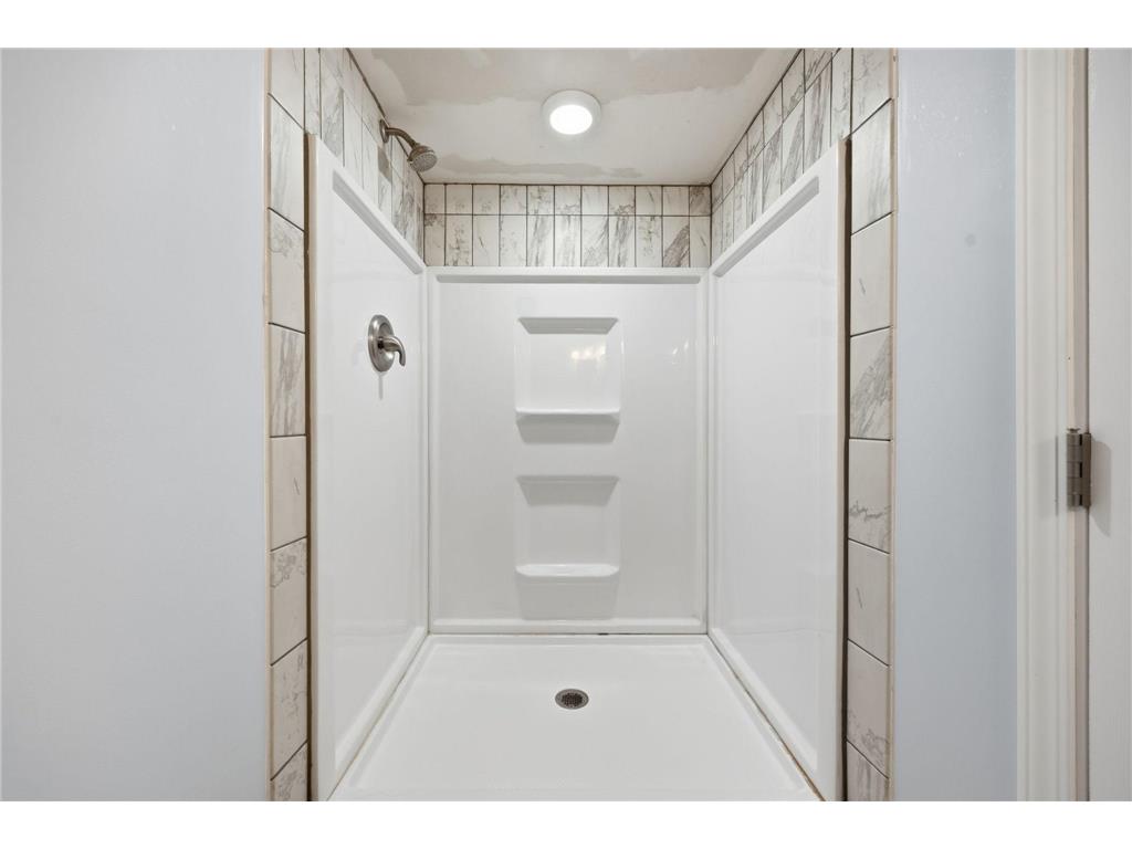 309 Washington Avenue S Edina MN 55343 7070693 image31
