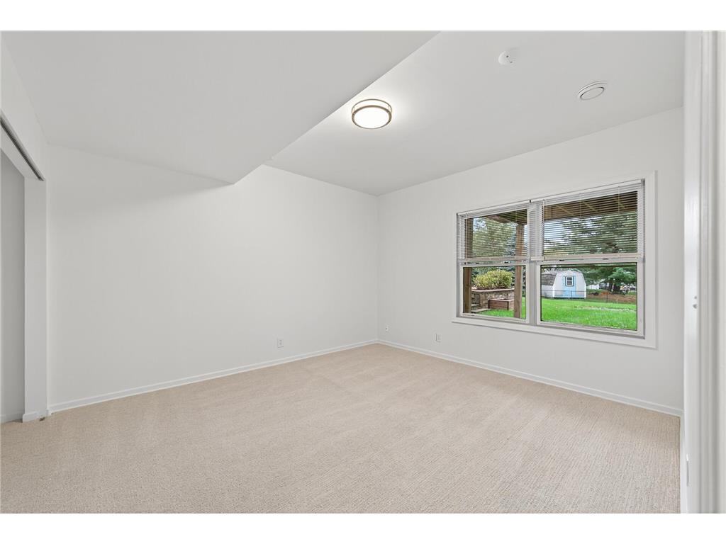 3090 Copper Oaks Draw Woodbury MN 55125 6799156 image24