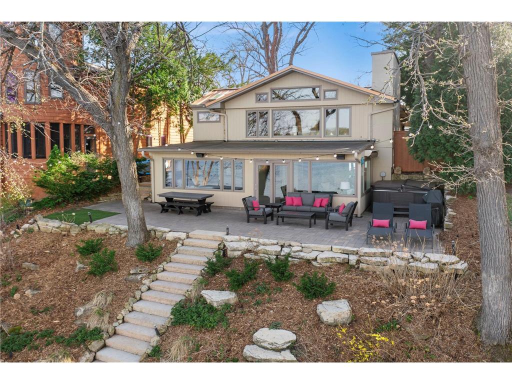 3090 Hamline Avenue N Roseville MN 55113 - Josephine 7057310 image1