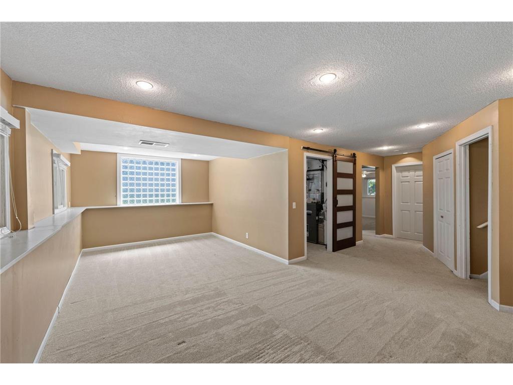 3098 Evelyn Street Roseville MN 55113 7081078 image20