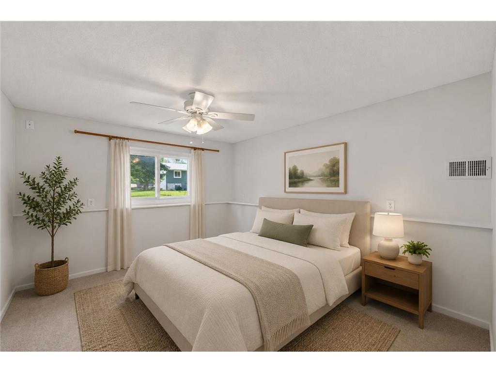 3098 Evelyn Street Roseville MN 55113 7081078 image22