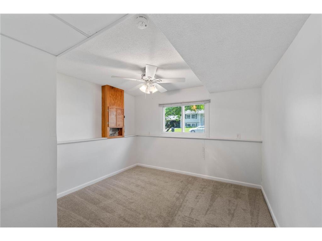 3098 Evelyn Street Roseville MN 55113 7081078 image28