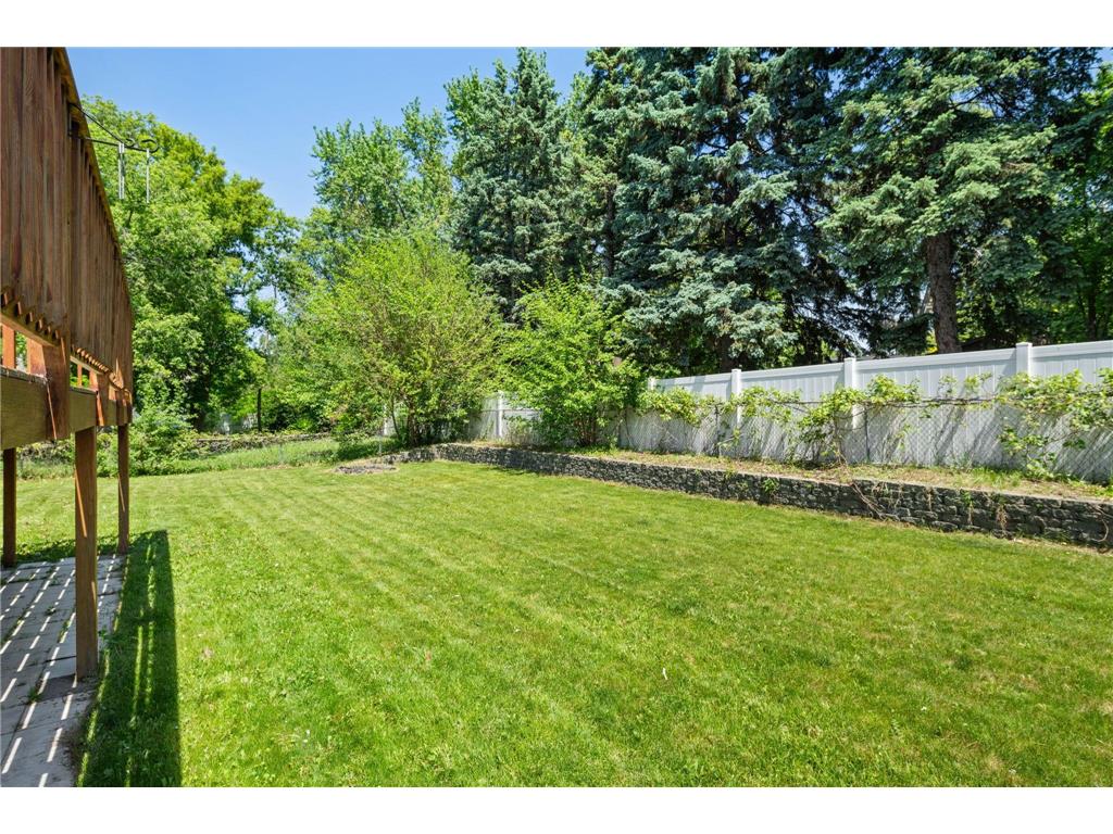 3098 Evelyn Street Roseville MN 55113 7081078 image32