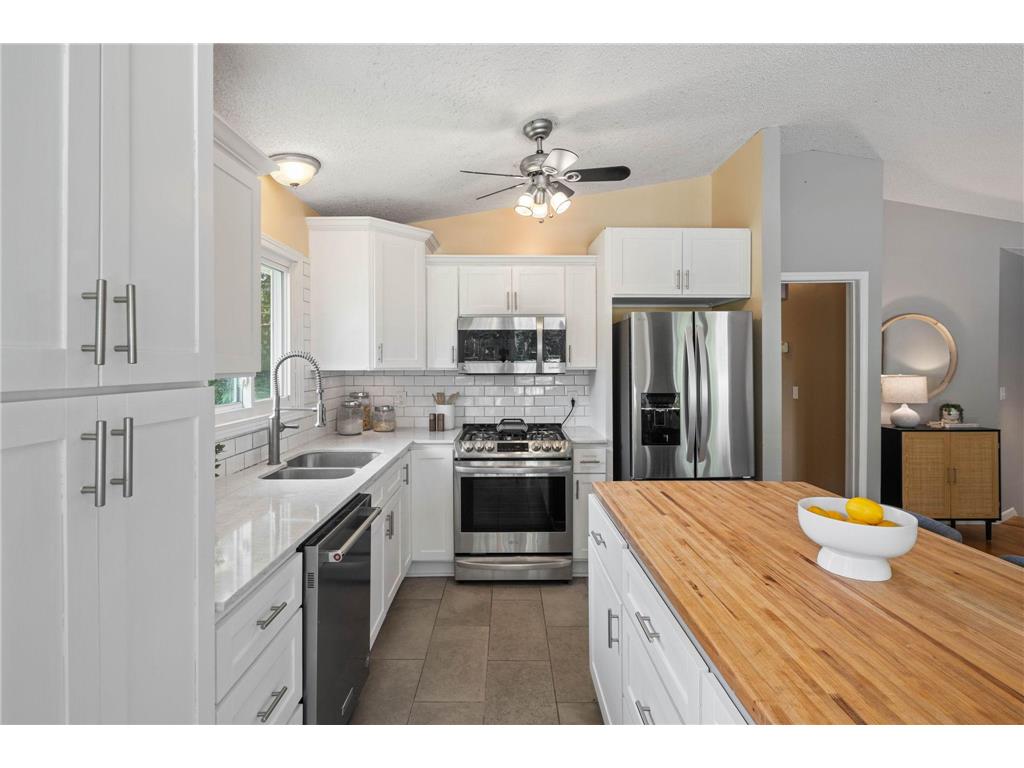 3098 Evelyn Street Roseville MN 55113 7081078 image6