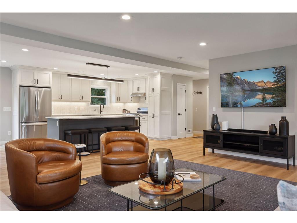 3098 Victoria Street N Roseville MN 55113 7021823 image10